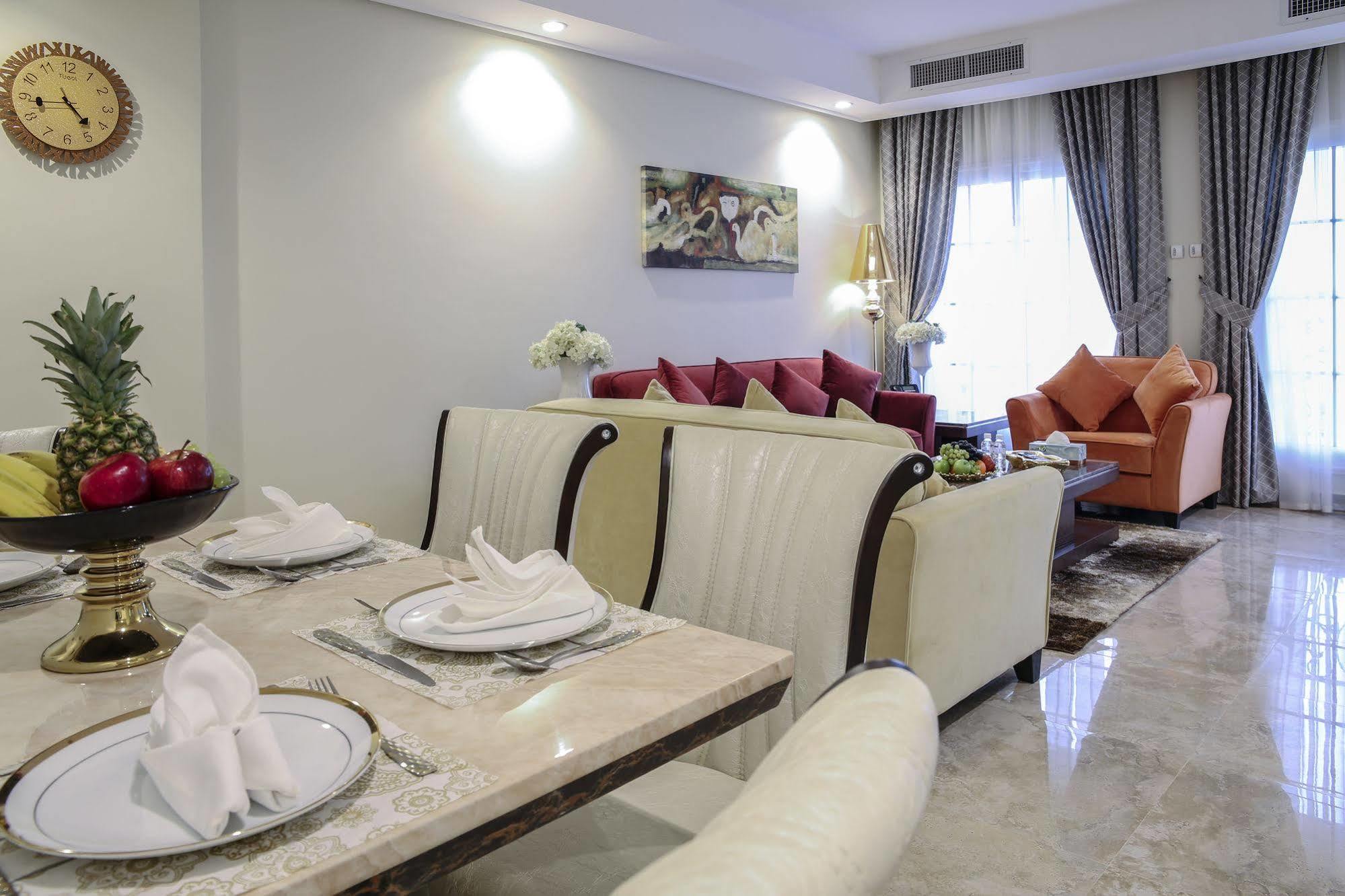 Adams Hotel Kuwait City Bagian luar foto