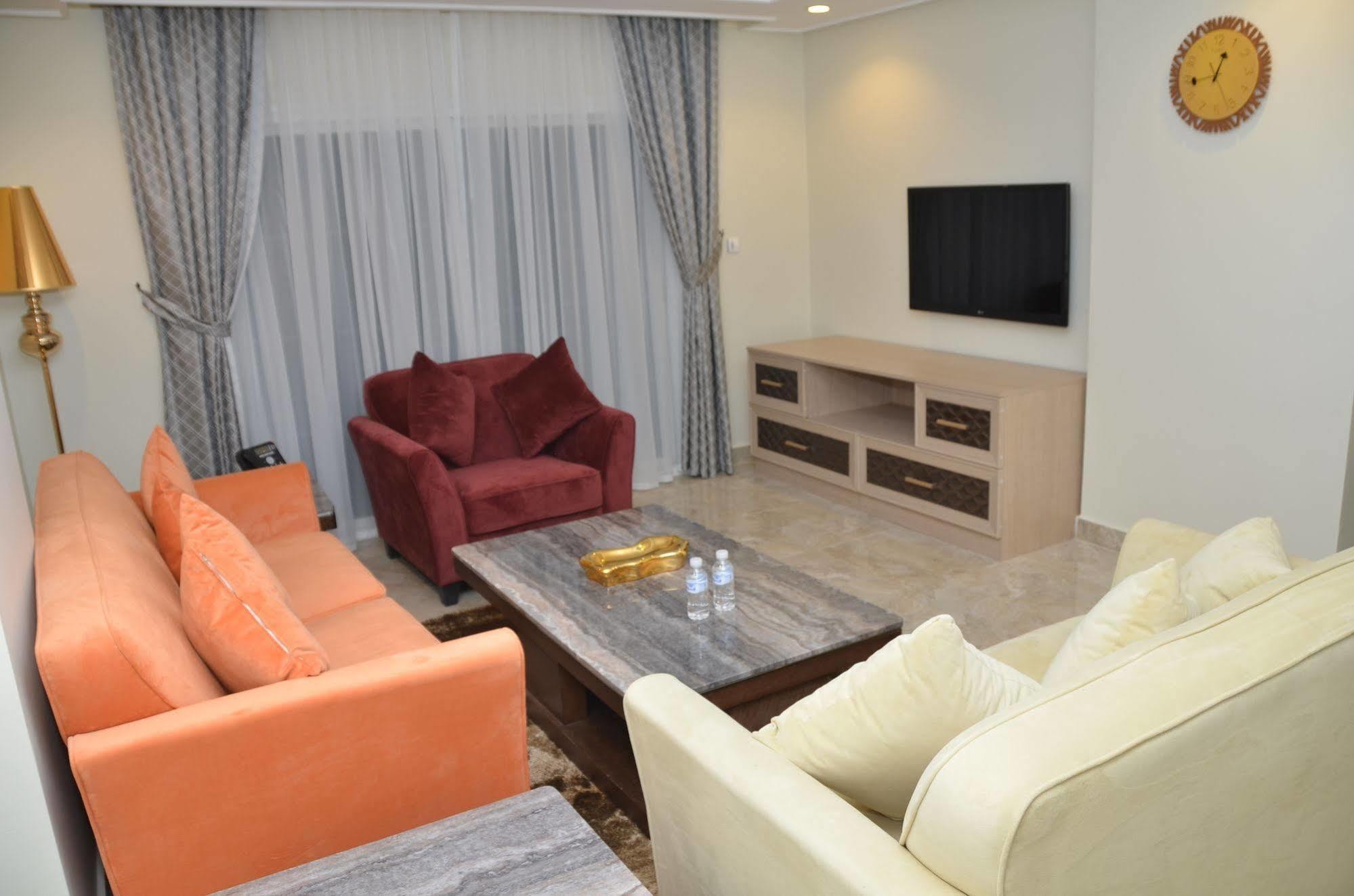 Adams Hotel Kuwait City Bagian luar foto