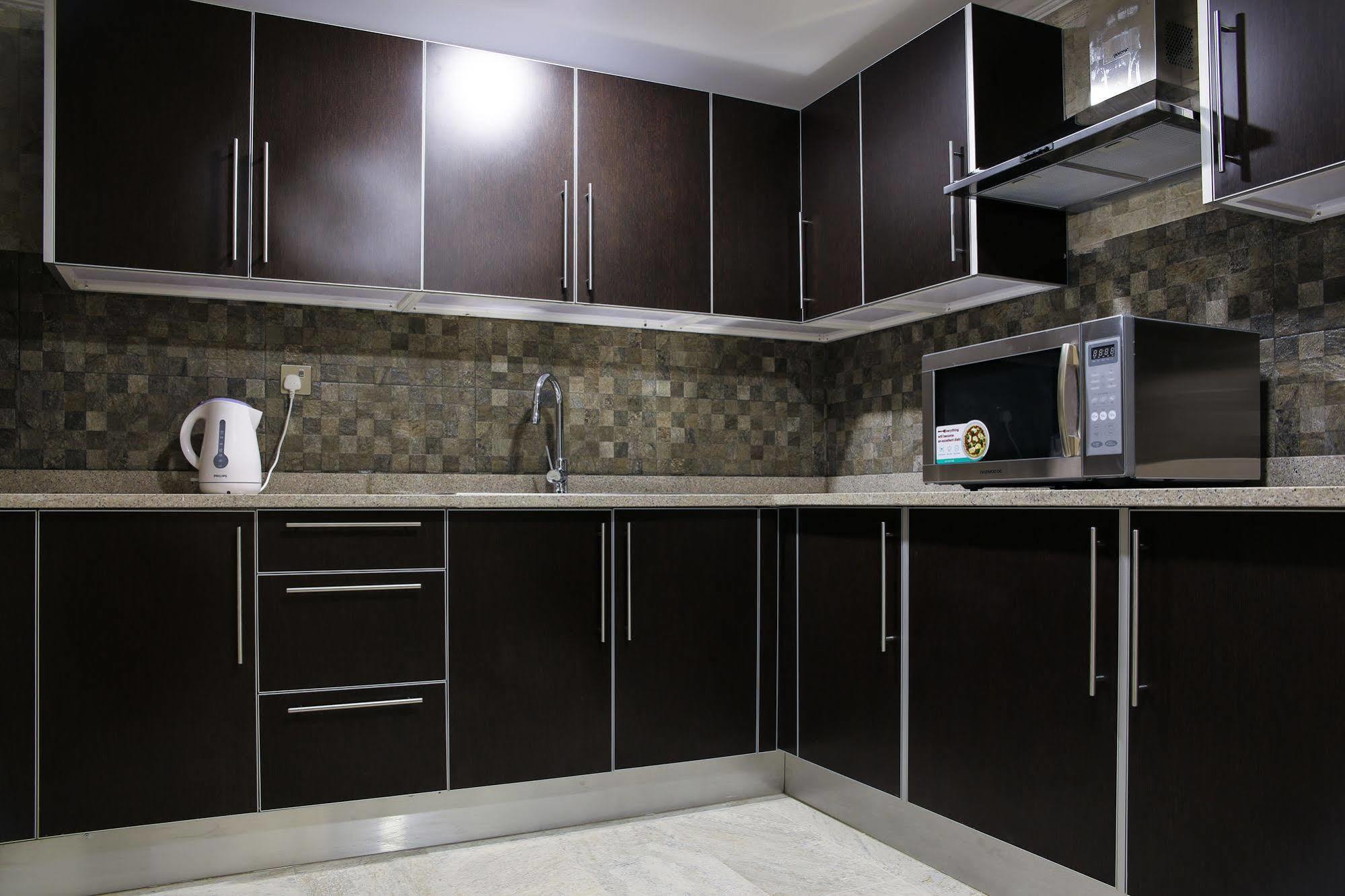Adams Hotel Kuwait City Bagian luar foto