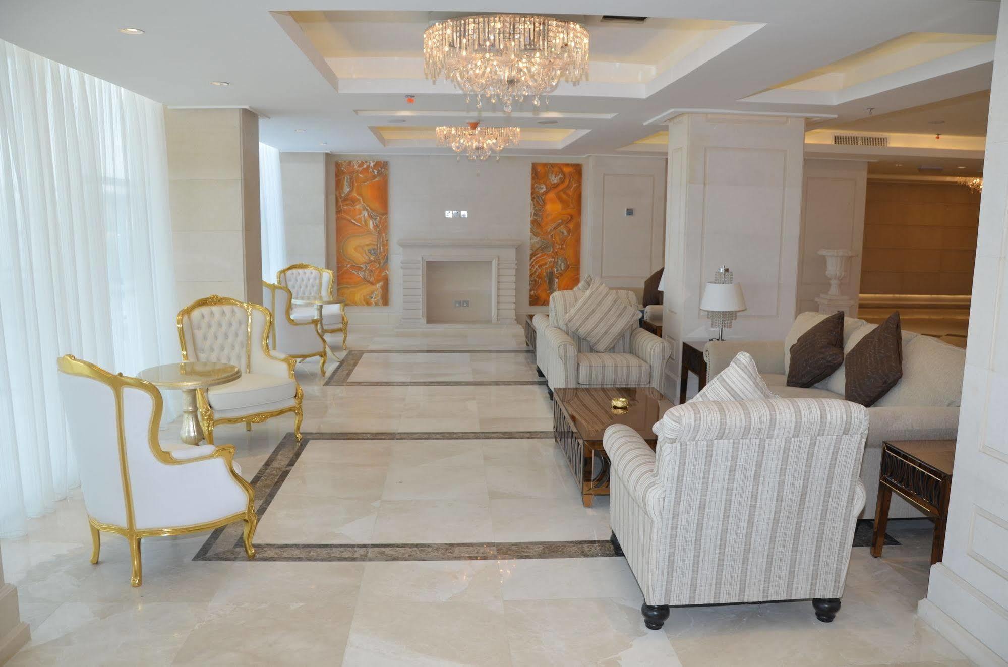 Adams Hotel Kuwait City Bagian luar foto