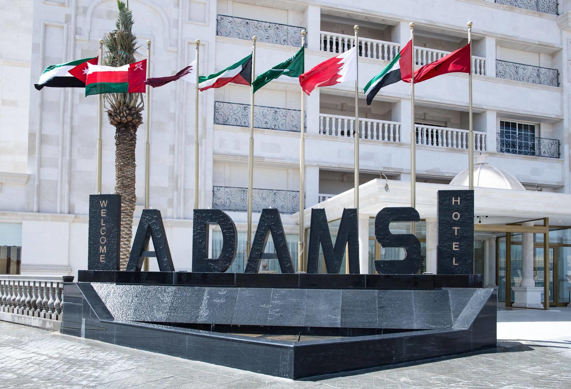 Adams Hotel Kuwait City Bagian luar foto